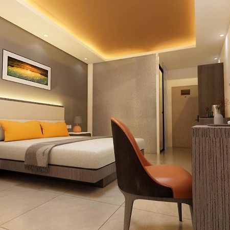 Subic Riviera Hotel And Residences オロンガポ エクステリア 写真