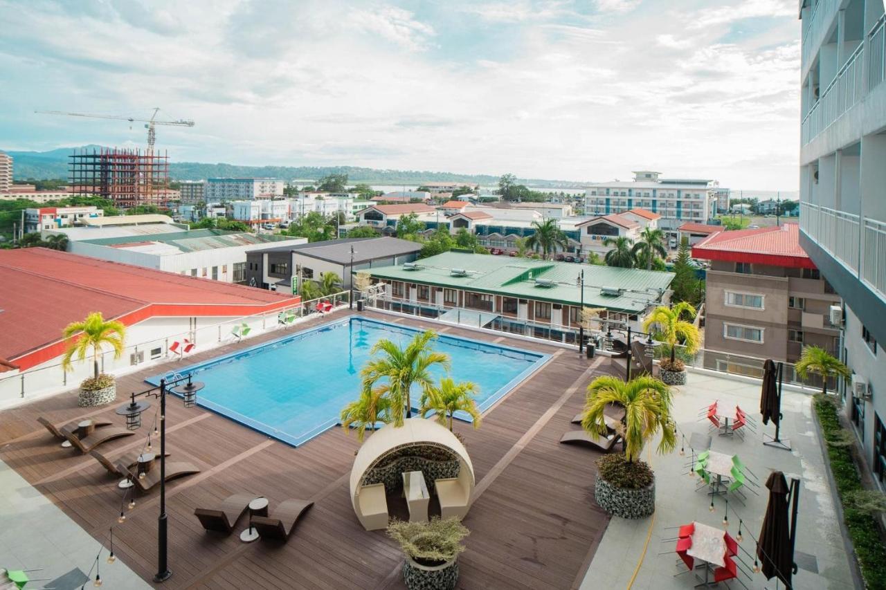 Subic Riviera Hotel And Residences オロンガポ エクステリア 写真